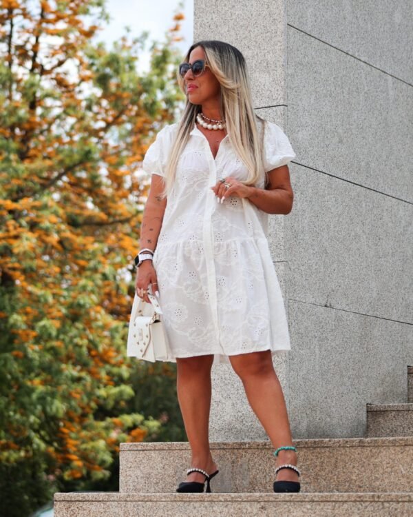 Vestido Branco Bordado