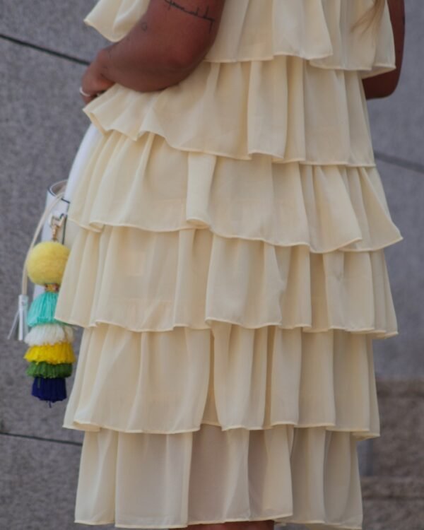Vestido Amarelo Folhos - Image 2